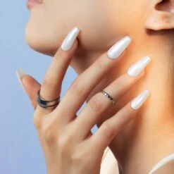 Moonstone Glow - Modelones Gel Nail Polish Mermaid Gel 15ml -Mary Jully Nail Shop 2 0ed05ceb a458 4133 af2d b71034622295